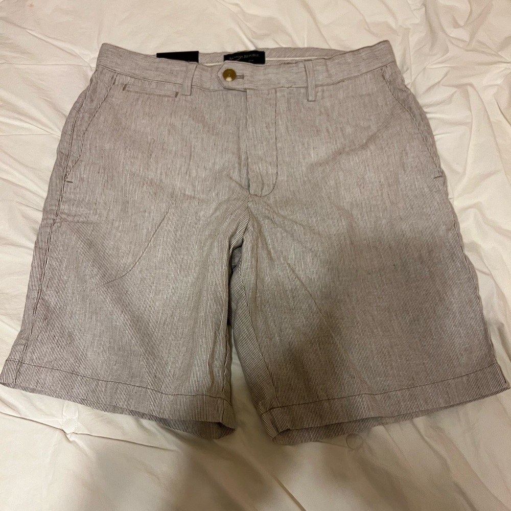 Banana republic men’s linen blend short size 31 NWT